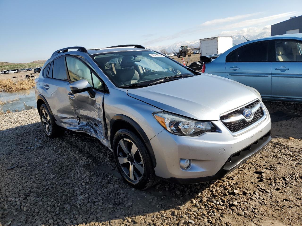 2015 SUBARU XV CROSSTR - Image 4