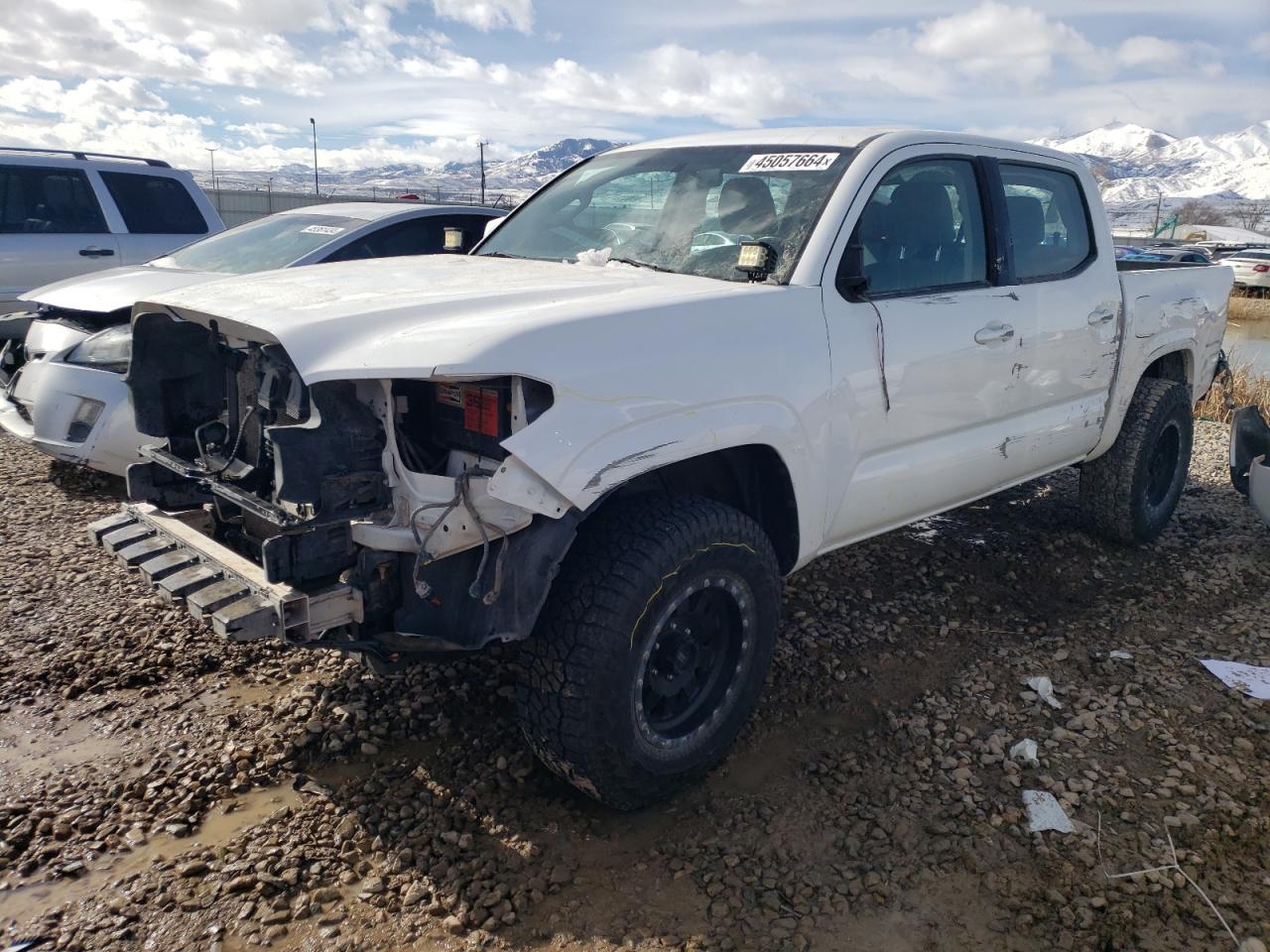 2017 TOYOTA TACOMA
