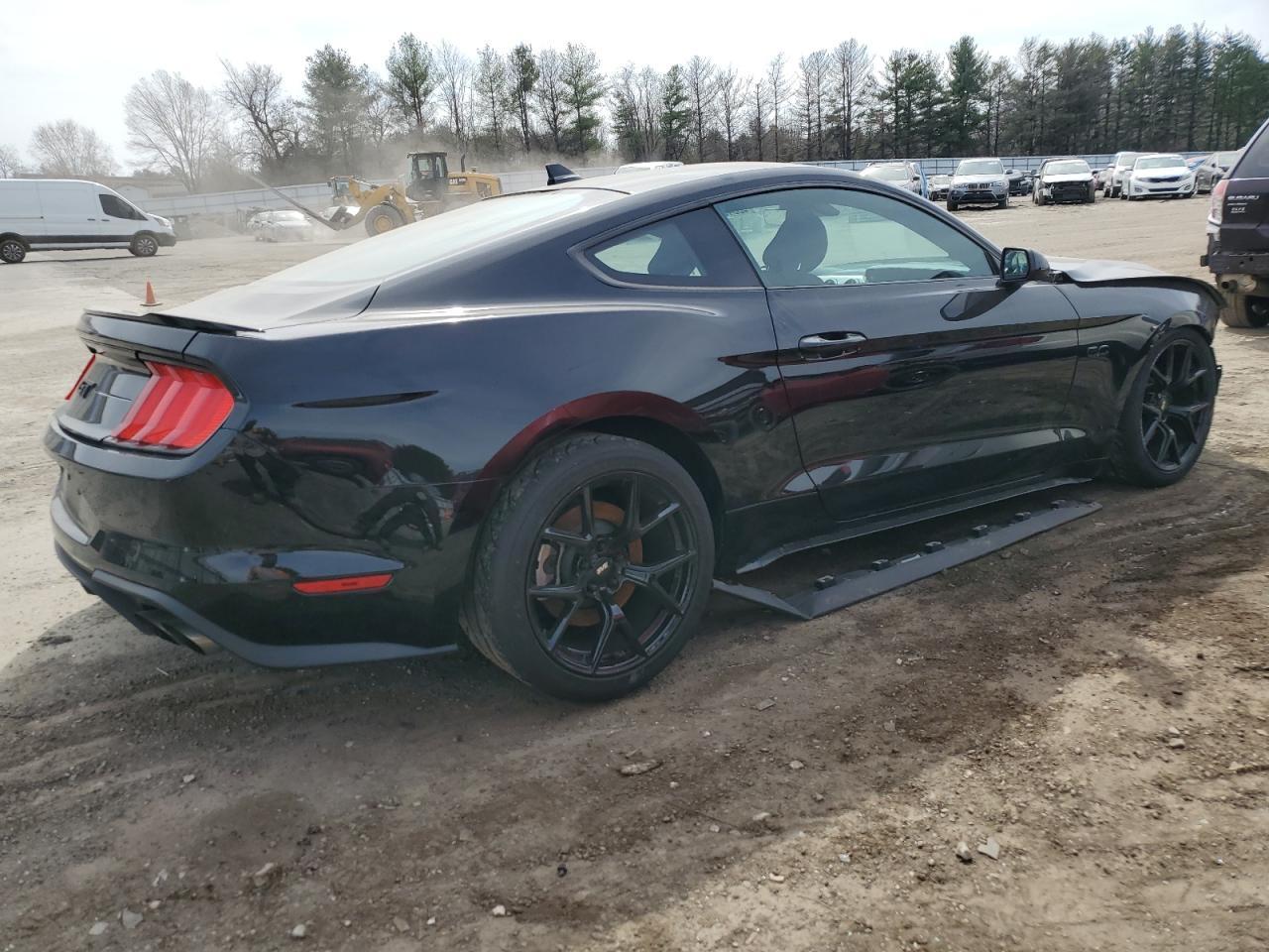 2021 FORD MUSTANG GT - Фото 3