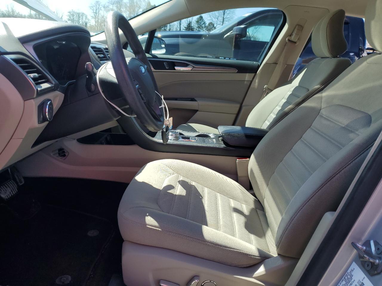 2017 FORD FUSION SE - Image 7