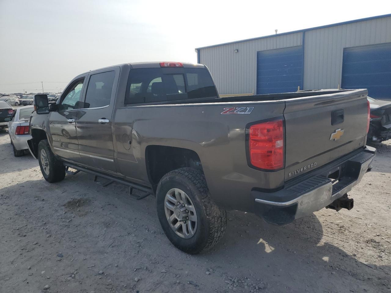 2015 CHEVROLET SILVERADO - Фото 2