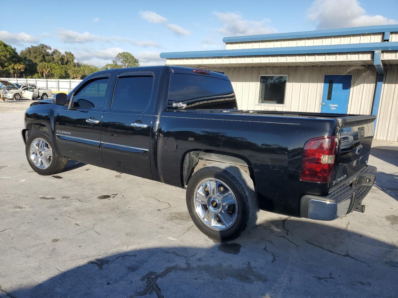 2013 CHEVROLET SILVERADO - Фото 2