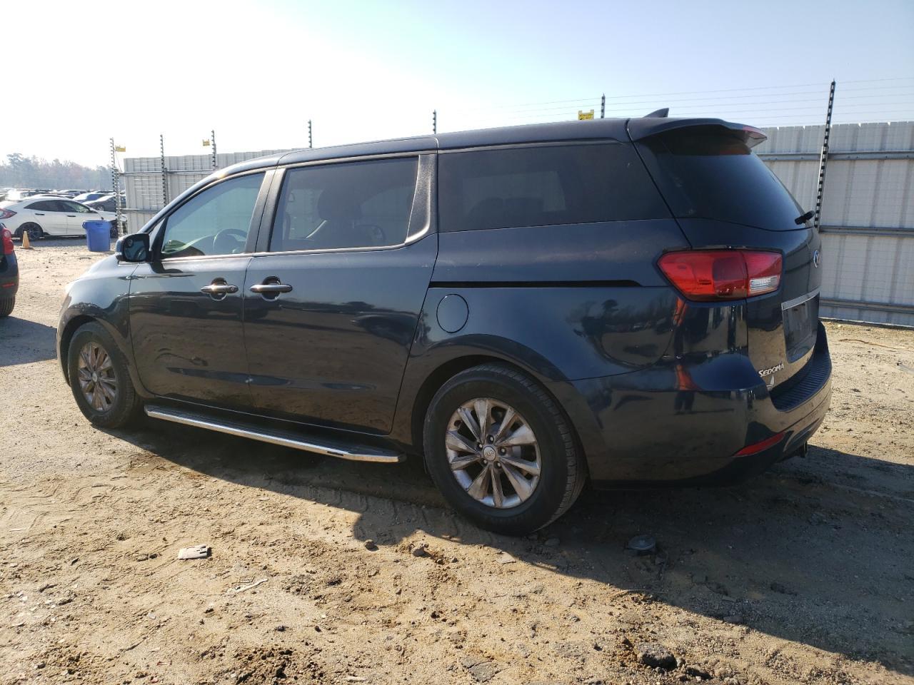 2017 KIA SEDONA LX - Image 2