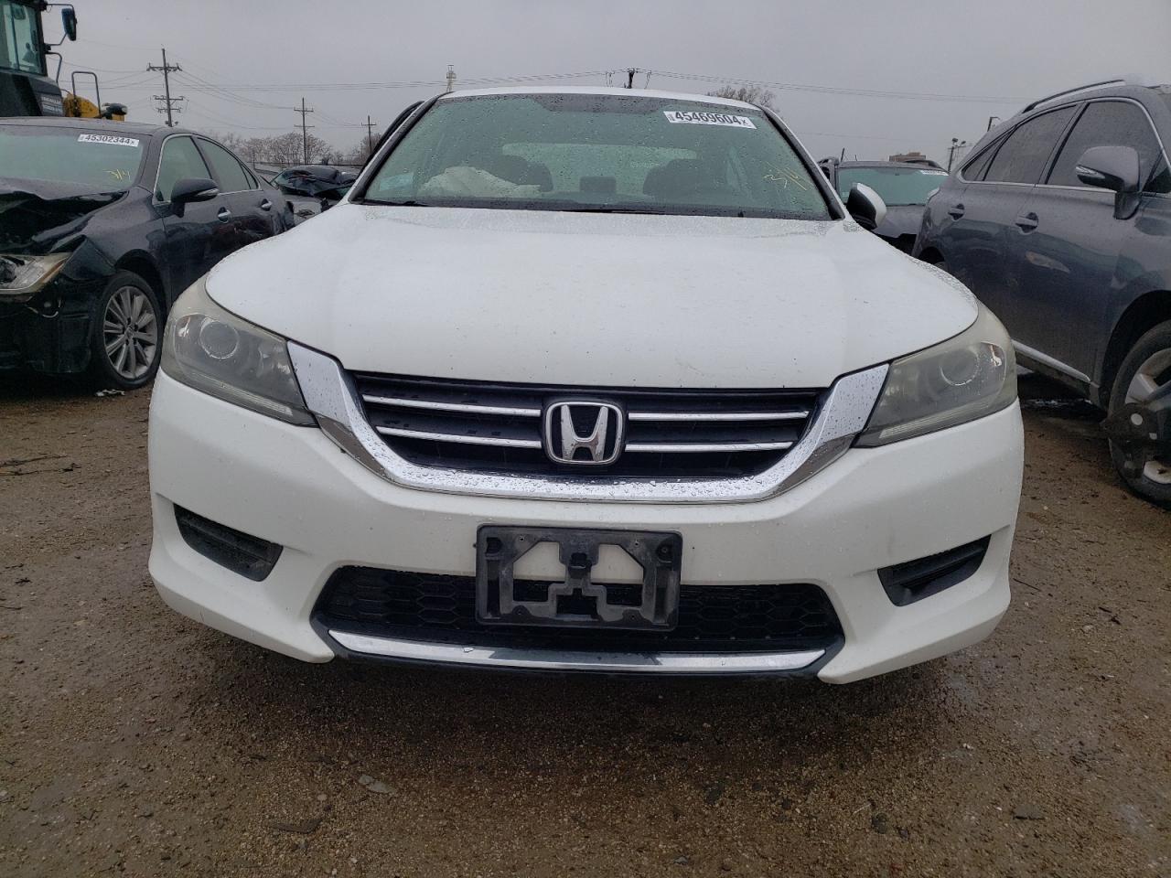 2014 HONDA ACCORD LX - Image 5