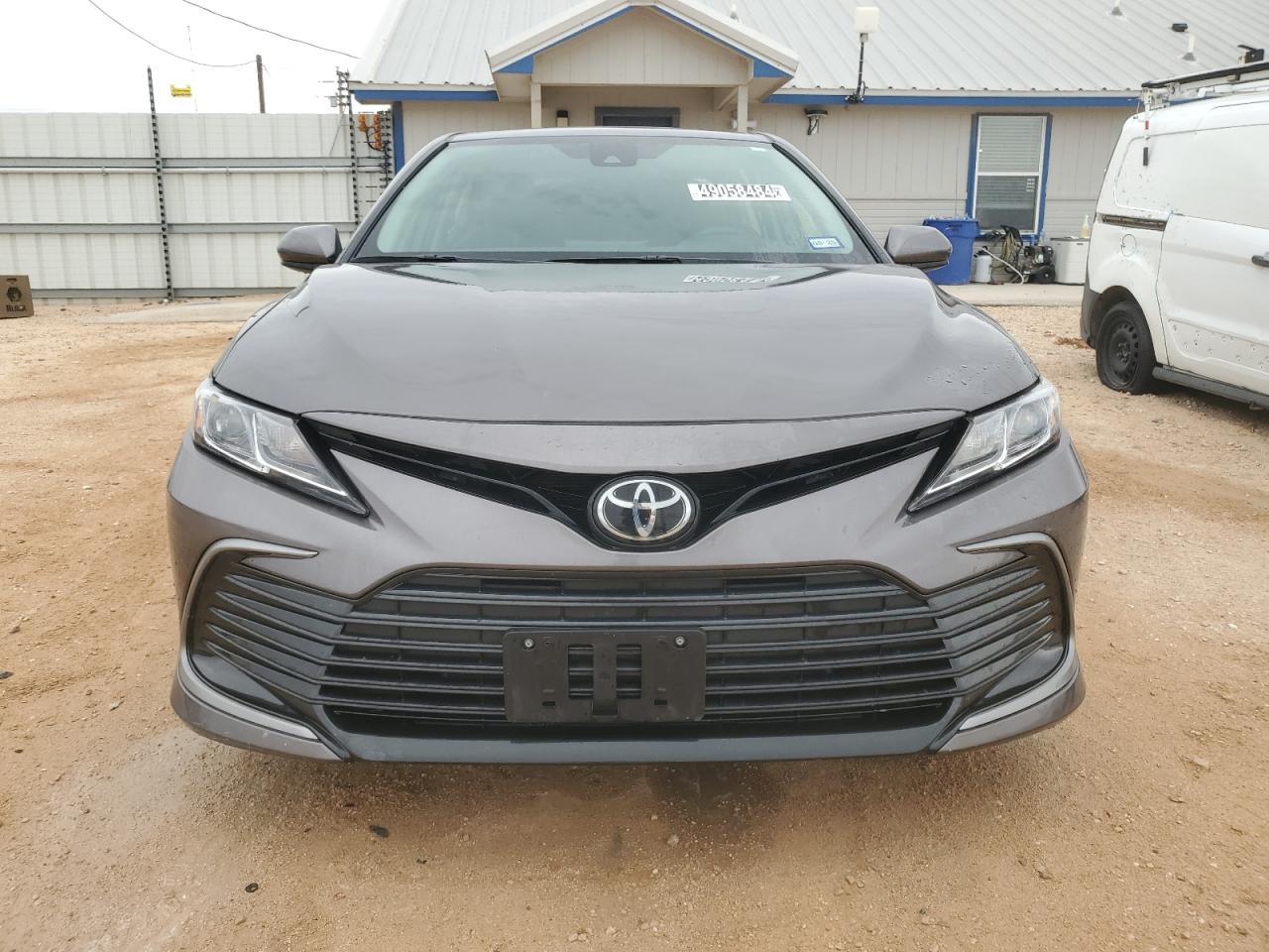 2024 TOYOTA CAMRY LE - Фото 5