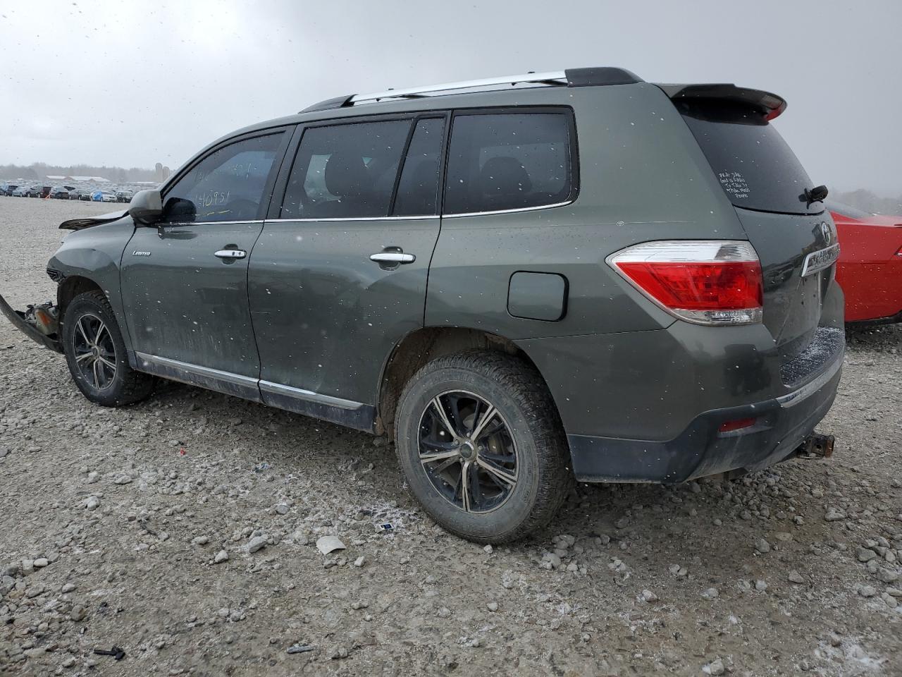 2011 TOYOTA HIGHLANDER - Image 2