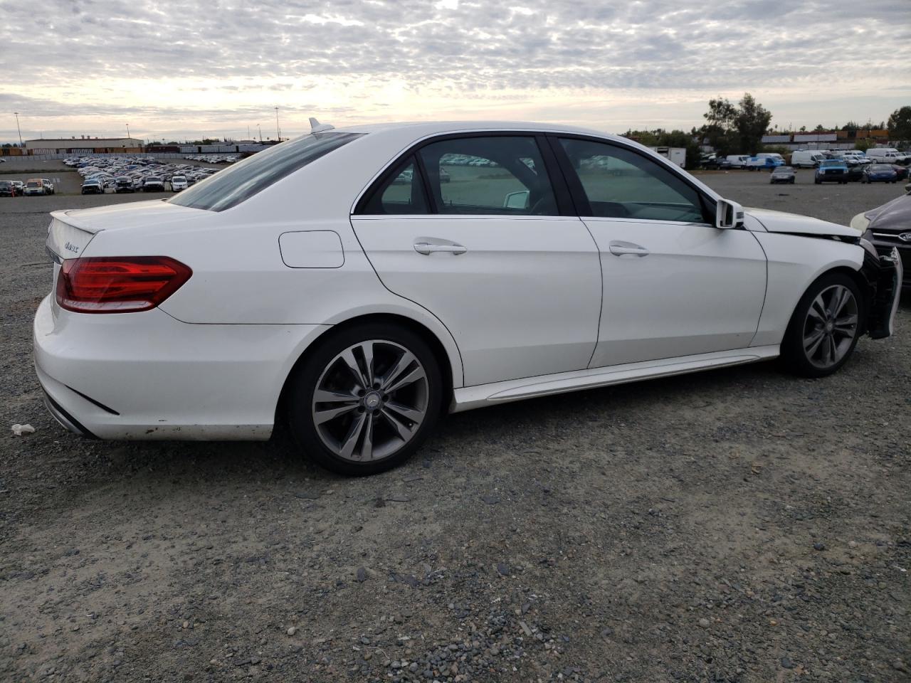 2014 MERCEDES-BENZ E 350 4MAT - Фото 3