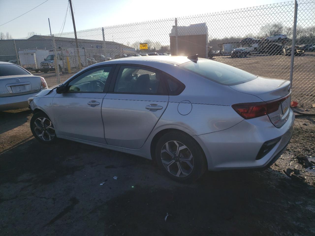 2020 KIA FORTE FE - Image 2