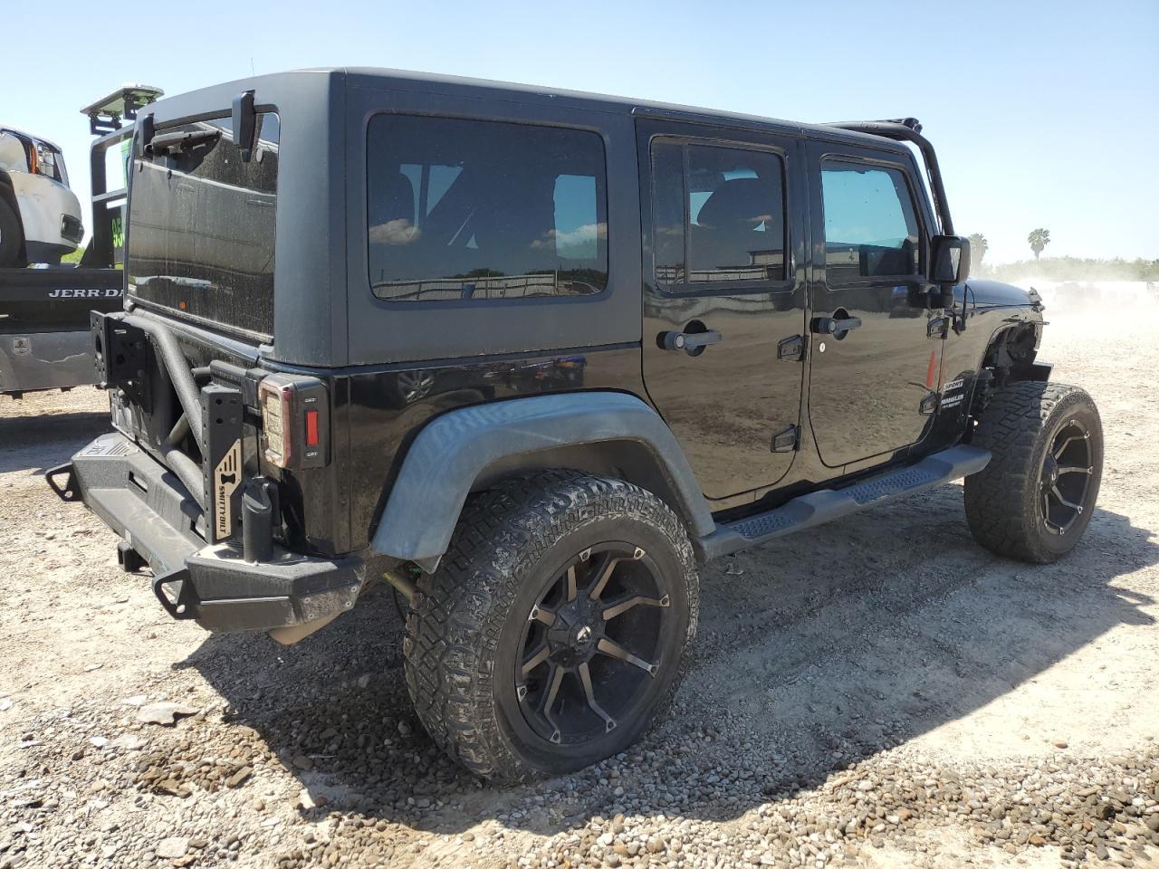 2012 JEEP WRANGLER U - Image 3