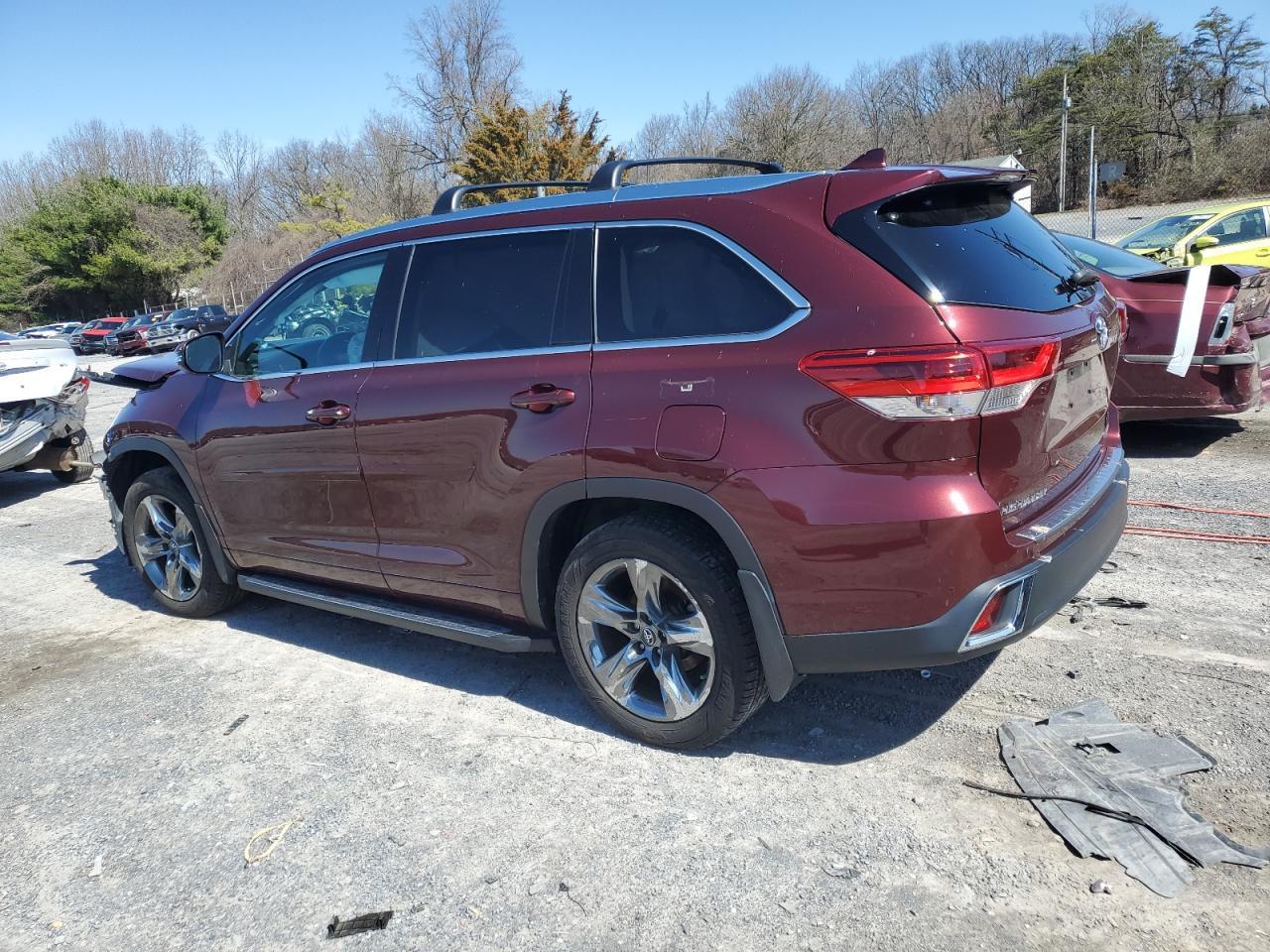 2018 TOYOTA HIGHLANDER - Image 2
