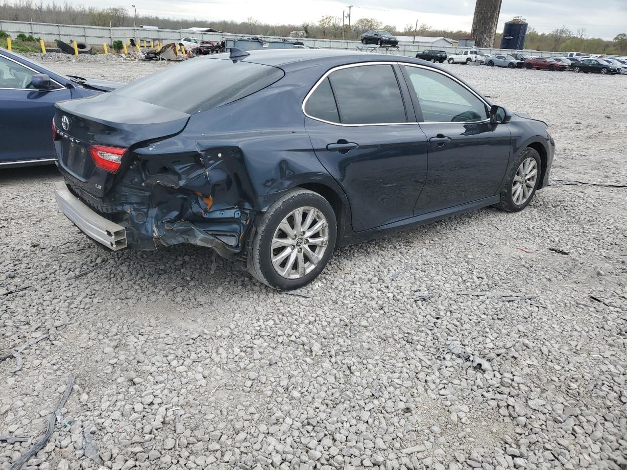 2020 TOYOTA CAMRY LE - Image 3