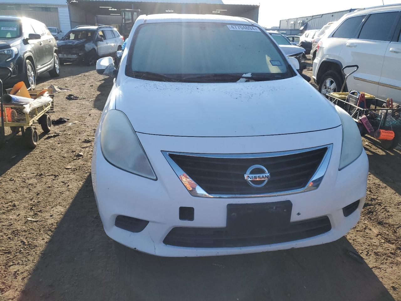2014 NISSAN VERSA S - Image 5
