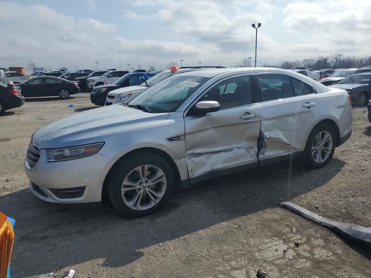2013 FORD TAURUS SEL
