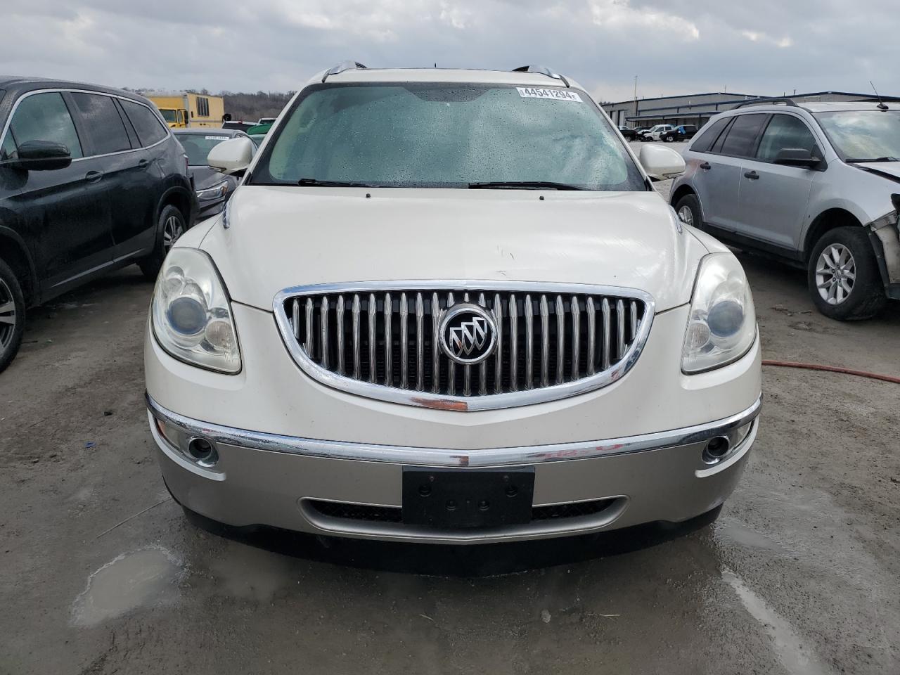 2011 BUICK ENCLAVE CX - Image 5
