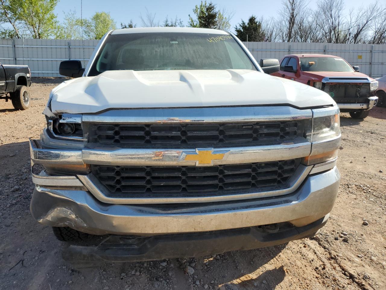 2018 CHEVROLET SILVERADO - Фото 5