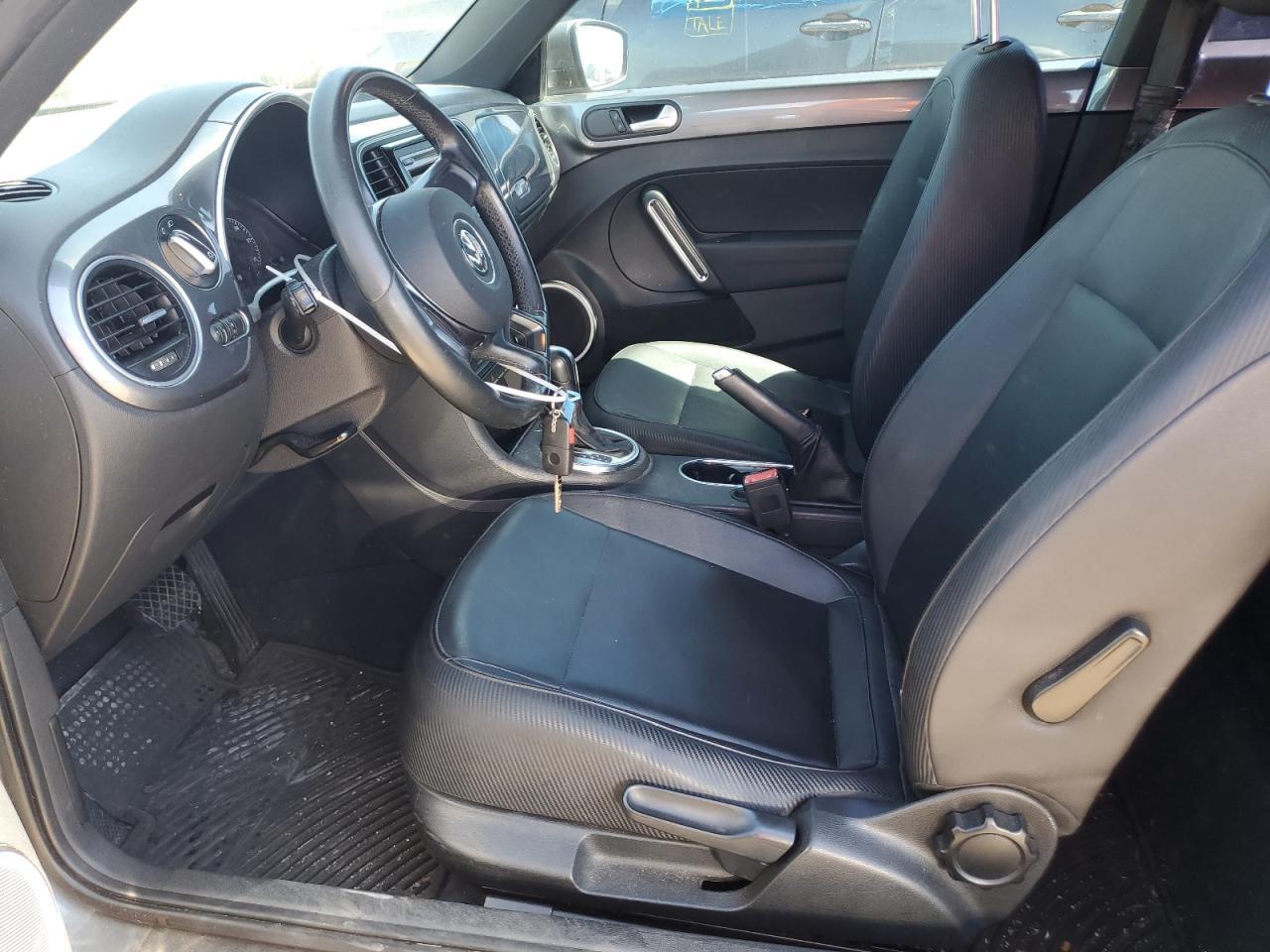 2012 VOLKSWAGEN BEETLE - Image 7