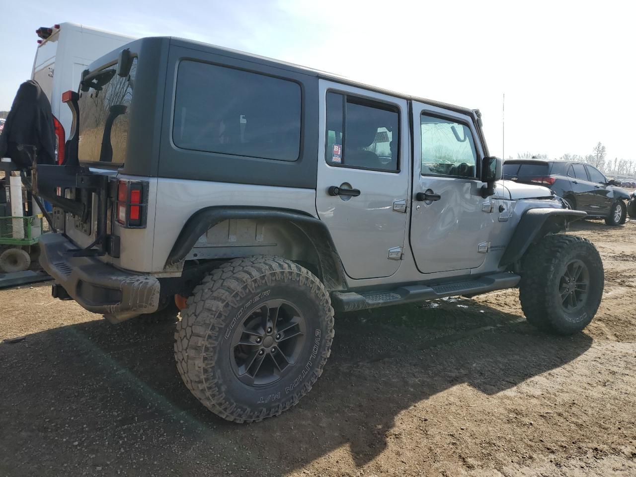 2017 JEEP WRANGLER U - Image 3