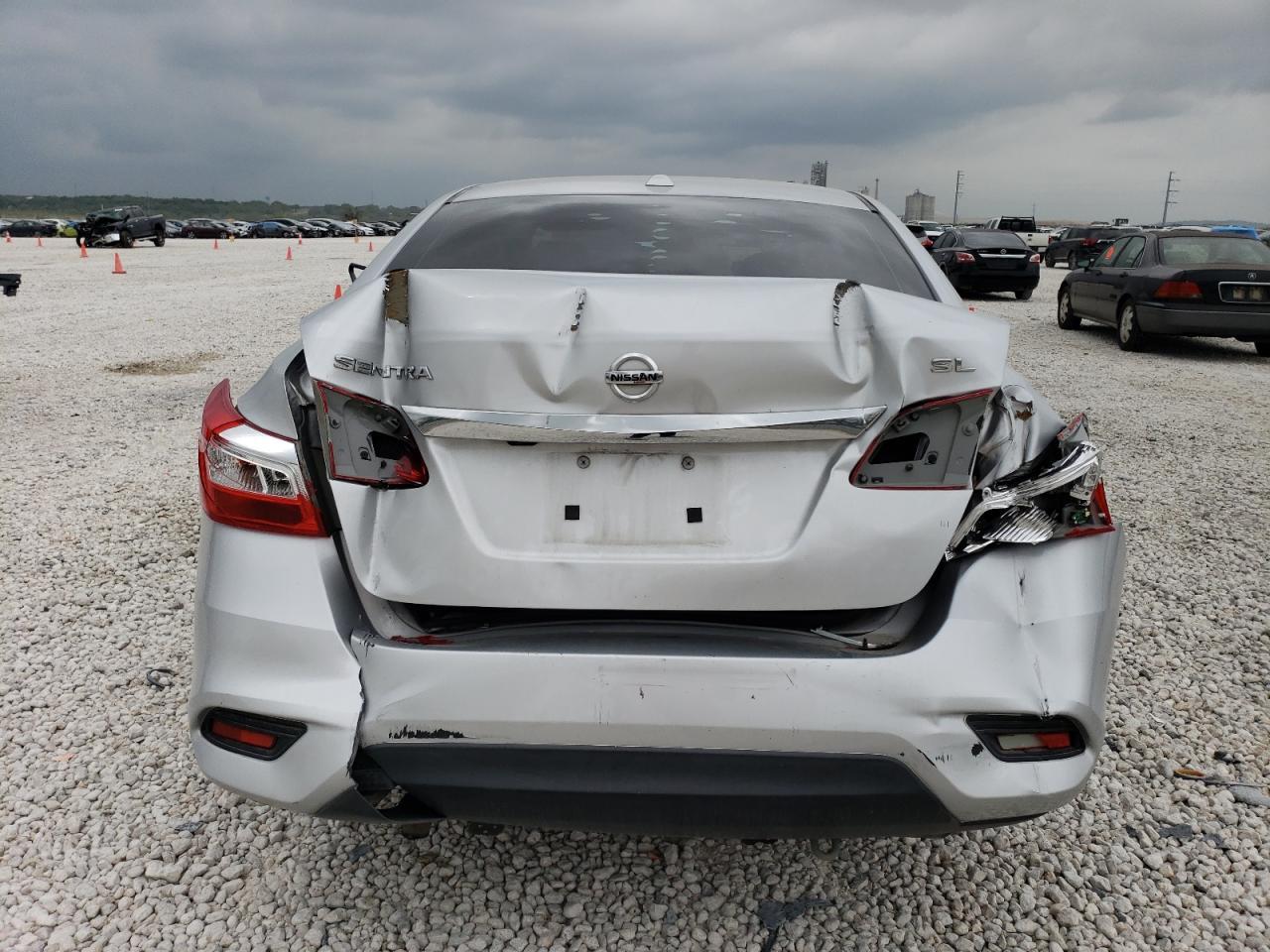 2017 NISSAN SENTRA S - Фото 6