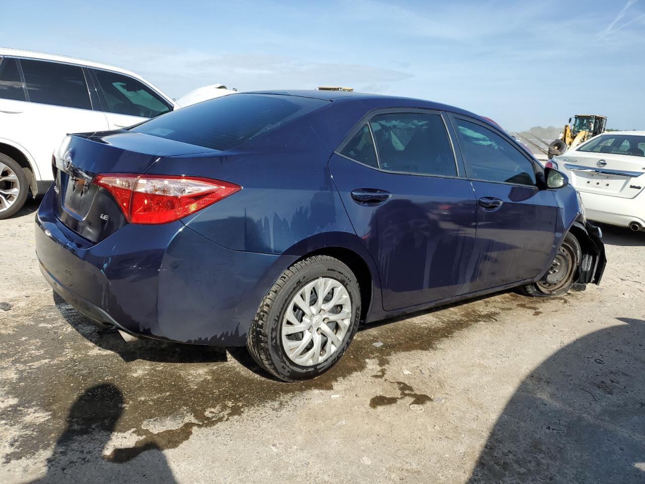 2019 TOYOTA COROLLA L - Image 3