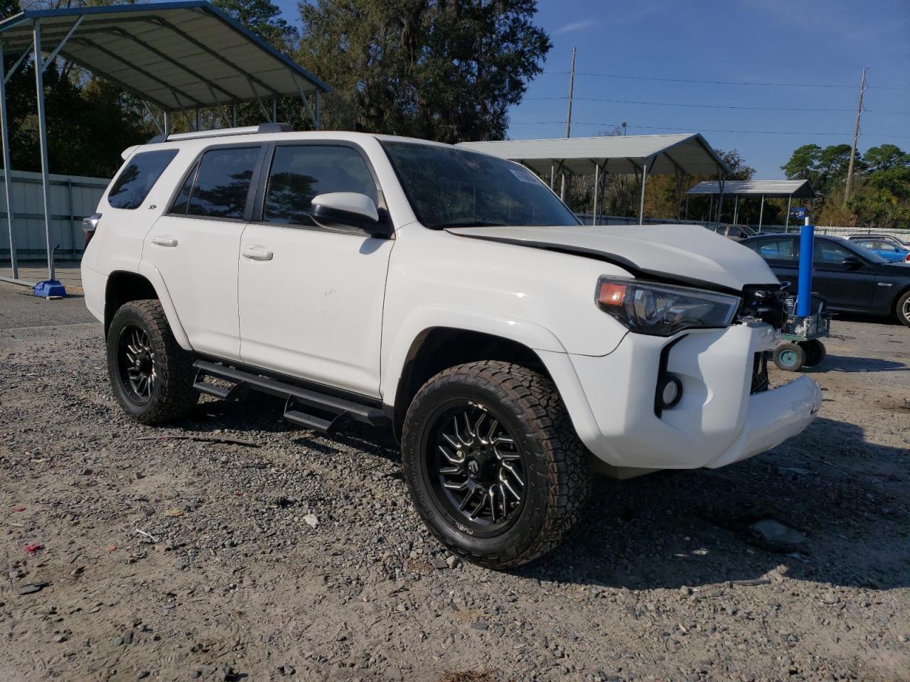 2020 TOYOTA 4RUNNER SR - Фото 4