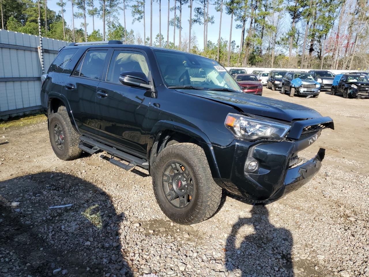2022 TOYOTA 4RUNNER SR - Image 4