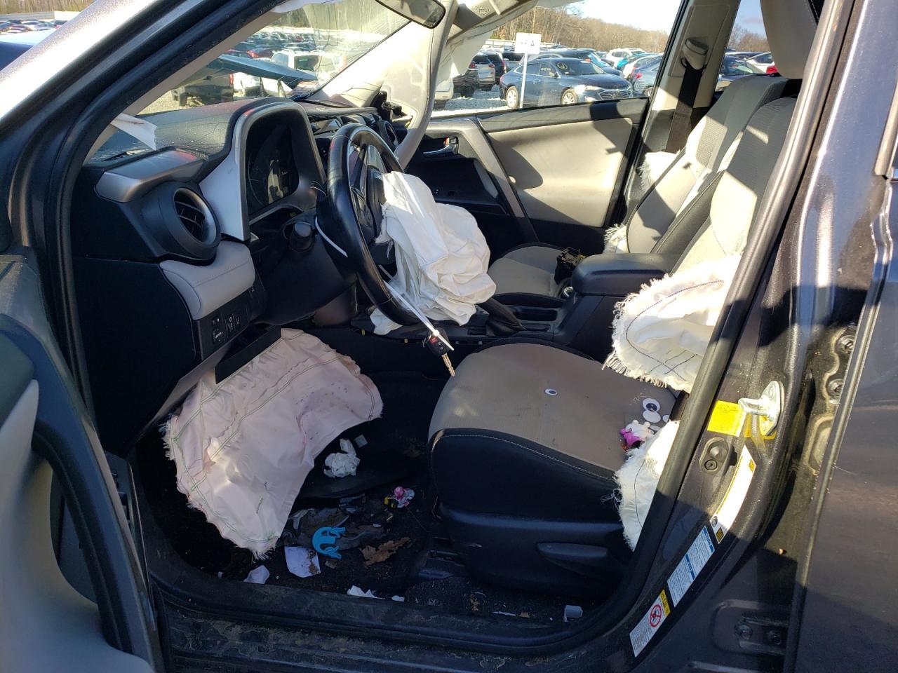 2017 TOYOTA RAV4 XLE - Фото 7