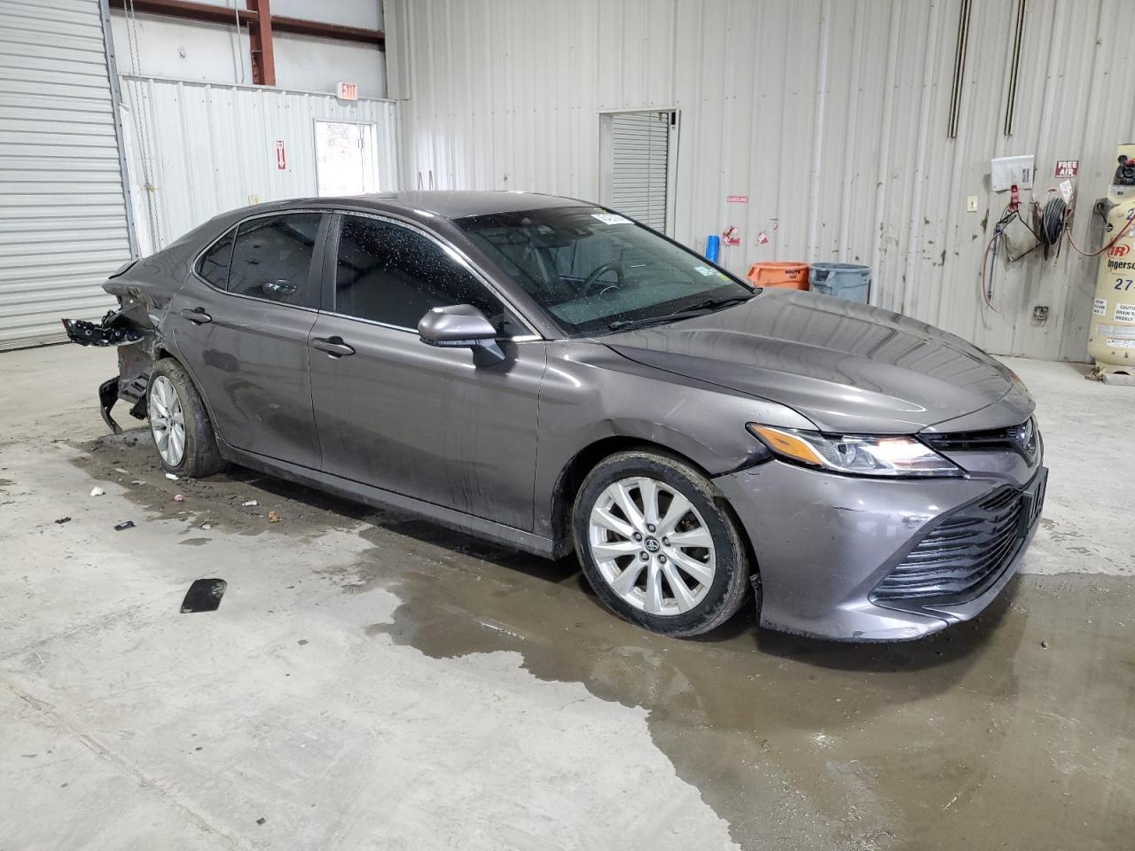 2018 TOYOTA CAMRY L - Image 4