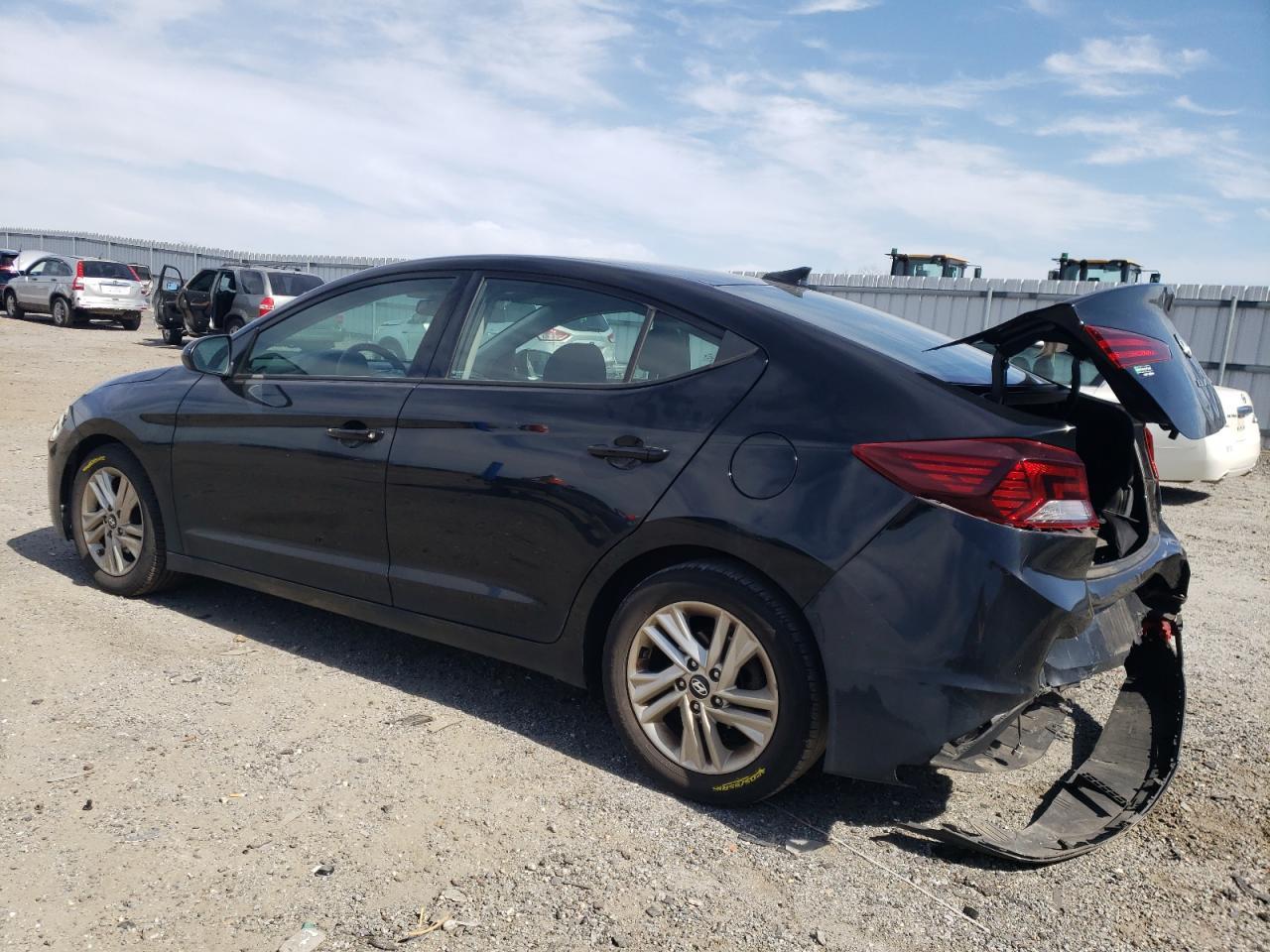 2019 HYUNDAI ELANTRA SE - Фото 2