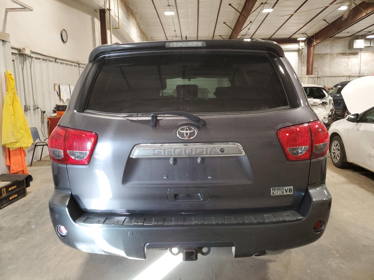 2014 TOYOTA SEQUOIA PL - Фото 6