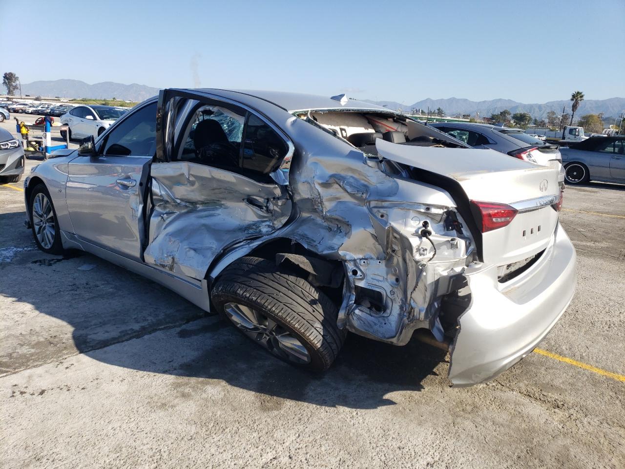 2018 INFINITI Q50 LUXE - Image 2