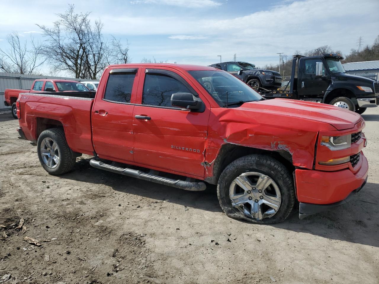 2019 CHEVROLET SILVERADO - Фото 4