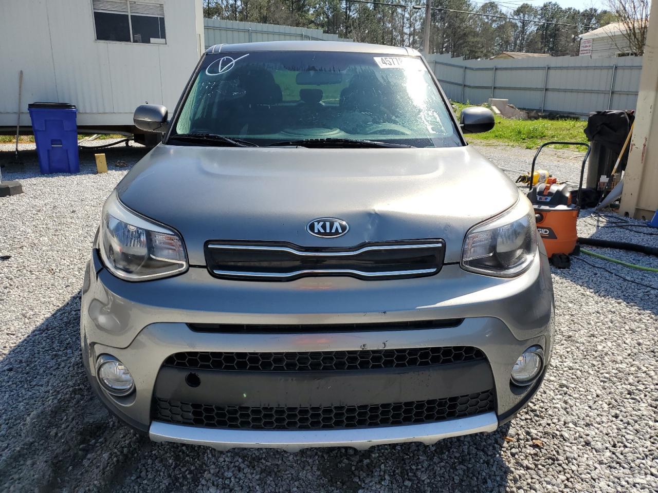 2017 KIA SOUL + - Image 5