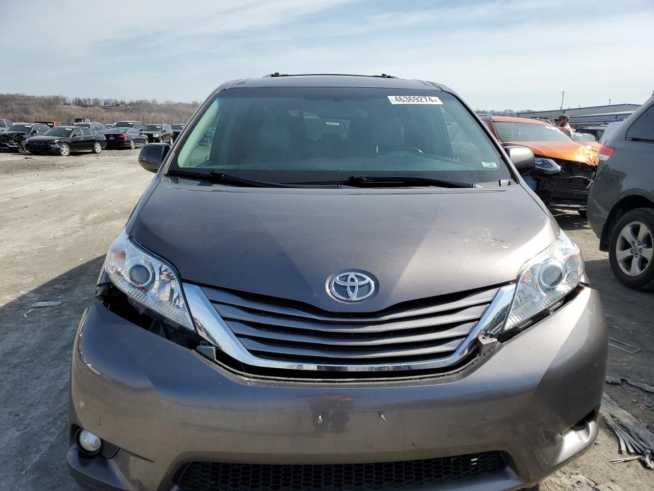 2015 TOYOTA SIENNA XLE - Фото 5