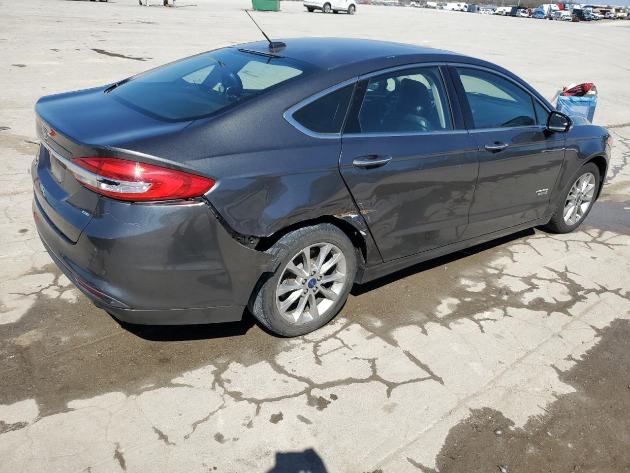 2017 FORD FUSION SE - Image 3