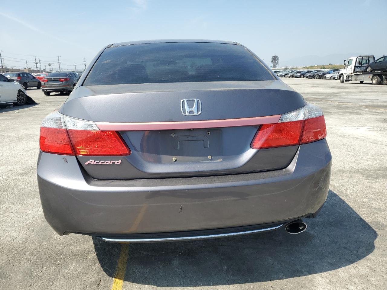 2014 HONDA ACCORD LX - Фото 6