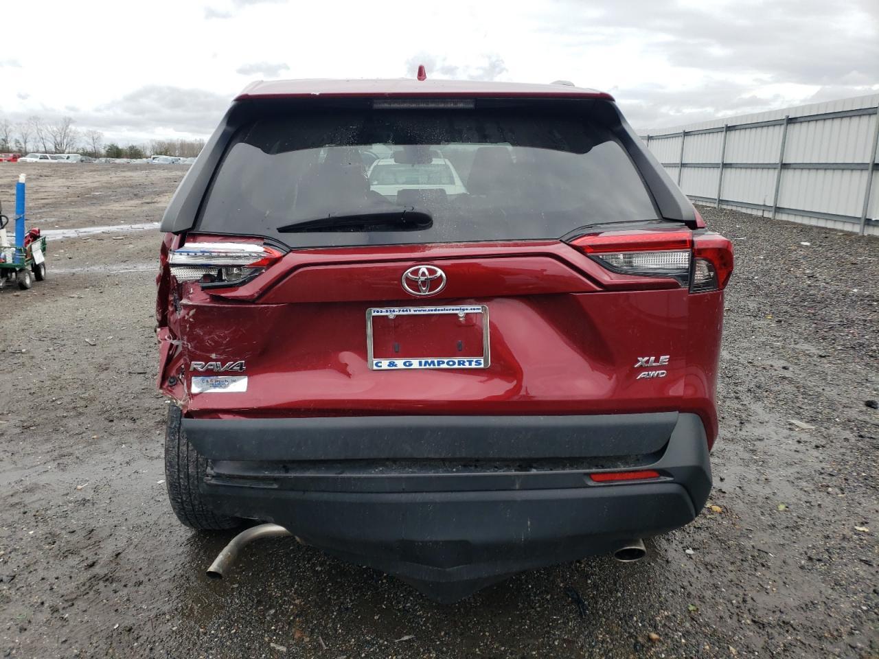 2020 TOYOTA RAV4 XLE - Image 6