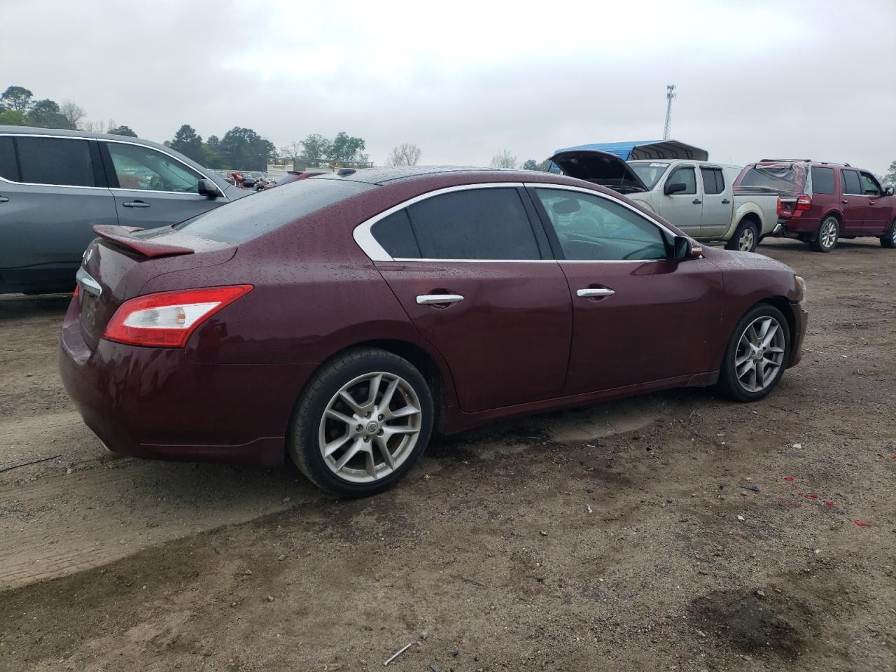 2011 NISSAN MAXIMA S - Фото 3