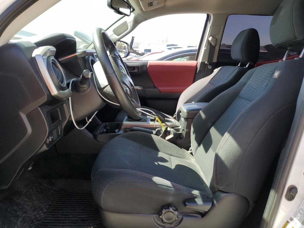 2017 TOYOTA TACOMA DOU - Фото 7