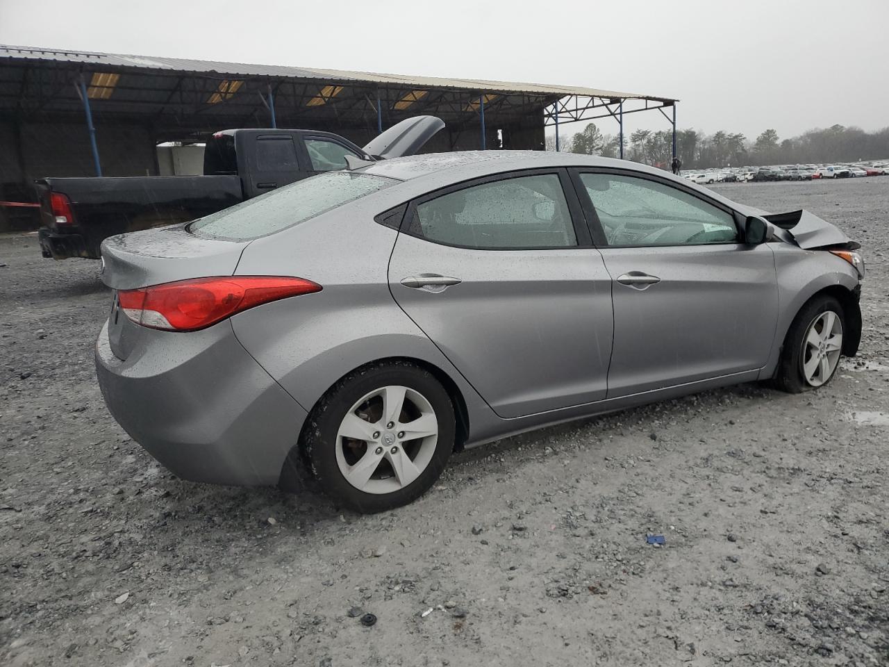 2013 HYUNDAI ELANTRA GL - Фото 3