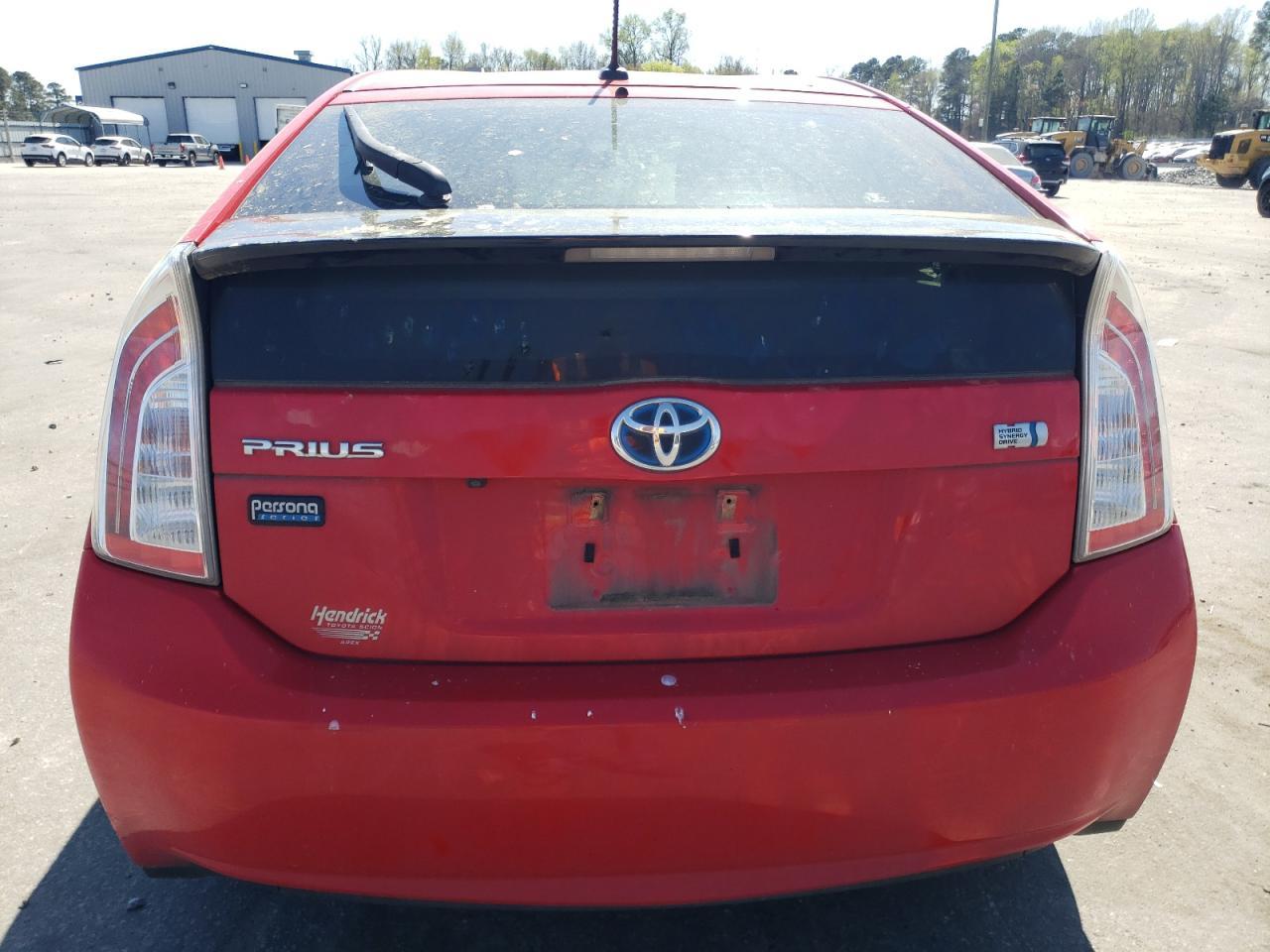 2015 TOYOTA PRIUS - Image 6
