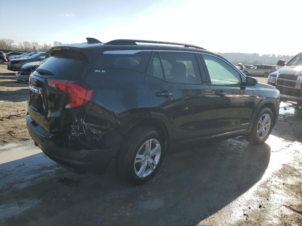2019 GMC TERRAIN SL - Фото 3
