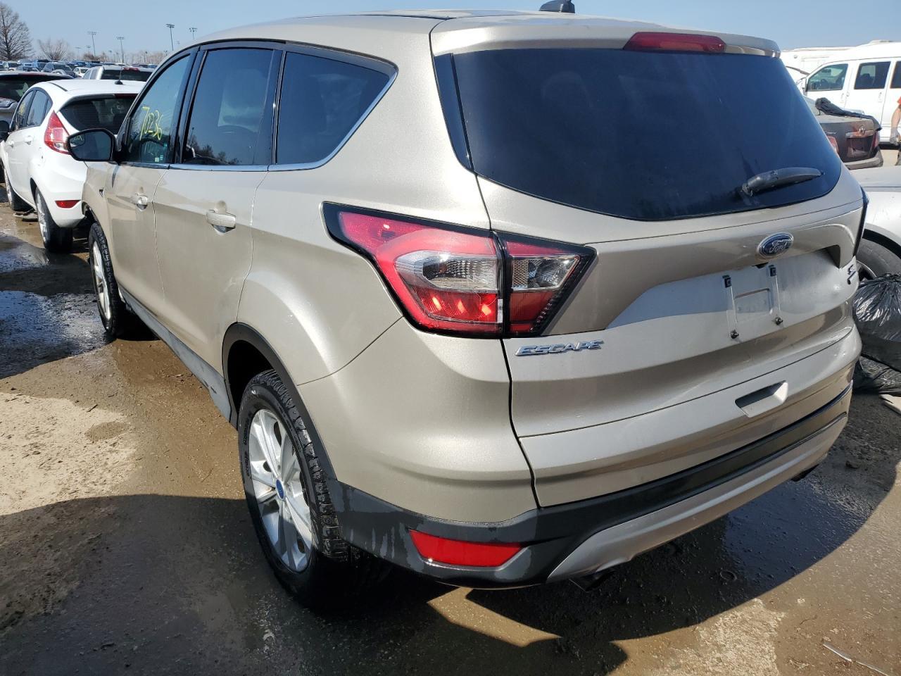 2017 FORD ESCAPE SE - Фото 2
