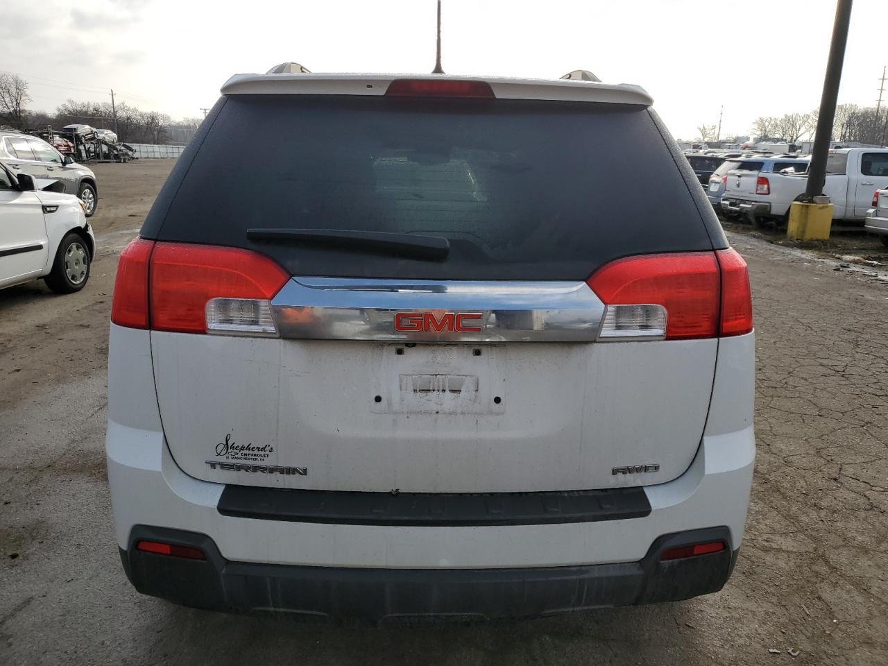 2014 GMC TERRAIN SL - Image 6