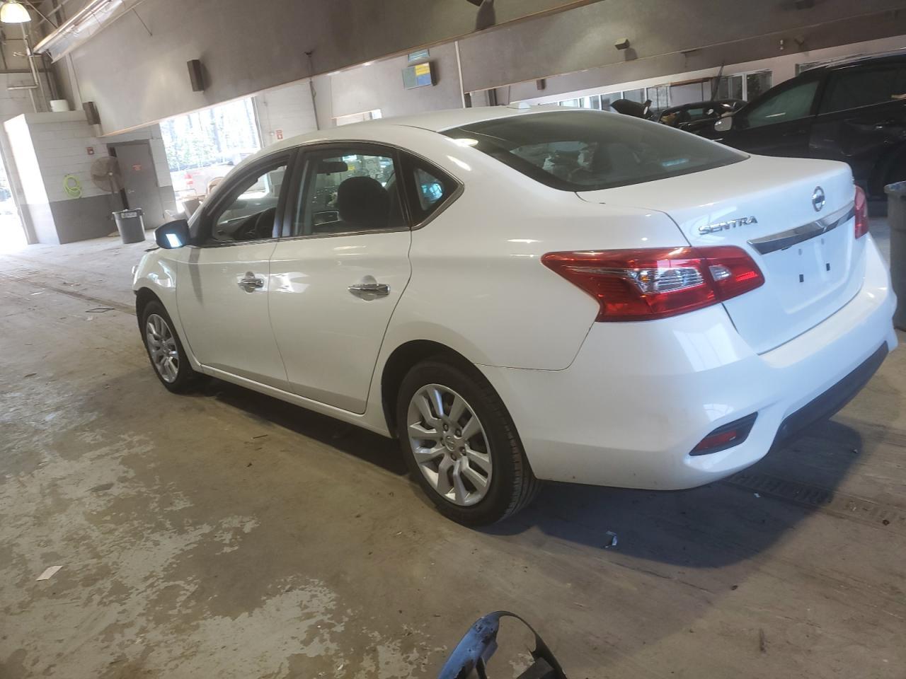 2017 NISSAN SENTRA S - Фото 2