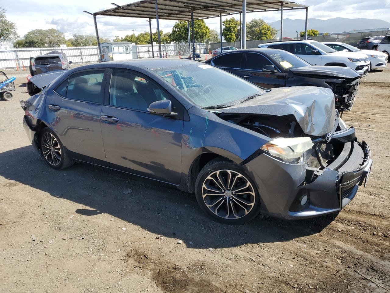 2015 TOYOTA COROLLA L - Фото 4