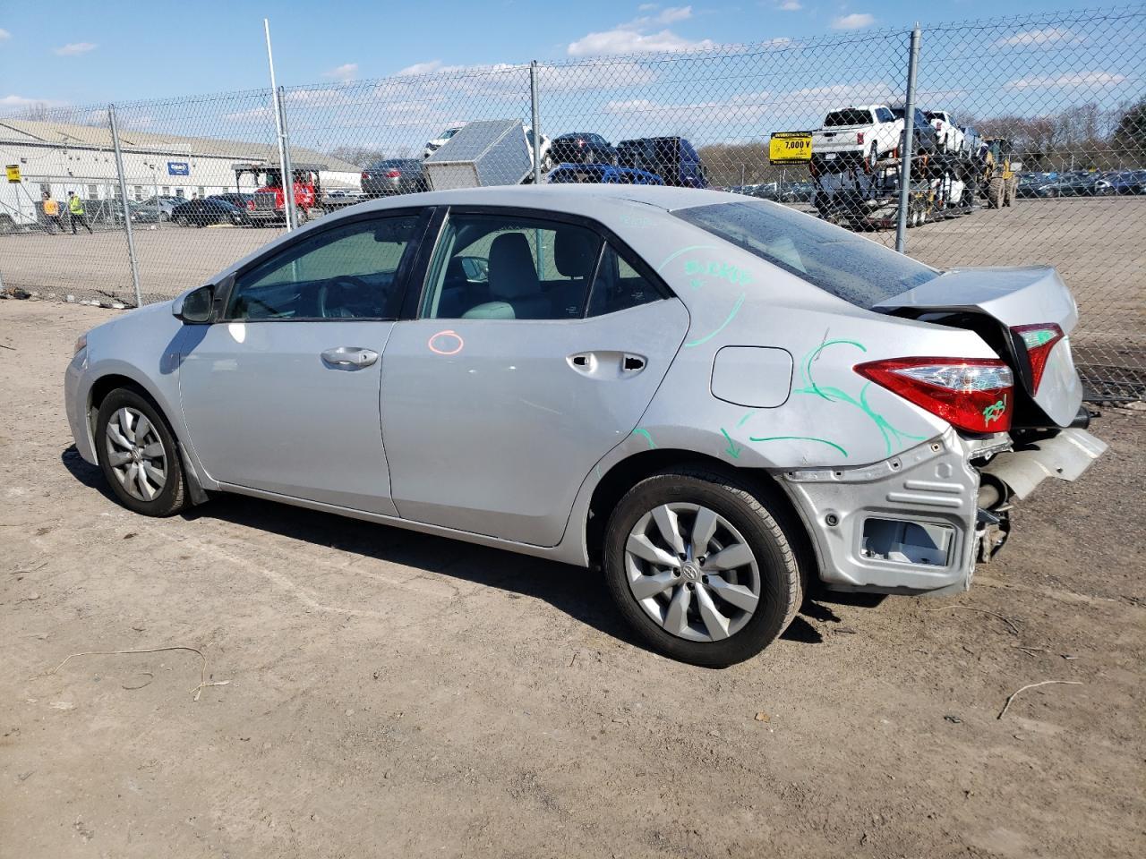 2016 TOYOTA COROLLA L - Фото 2