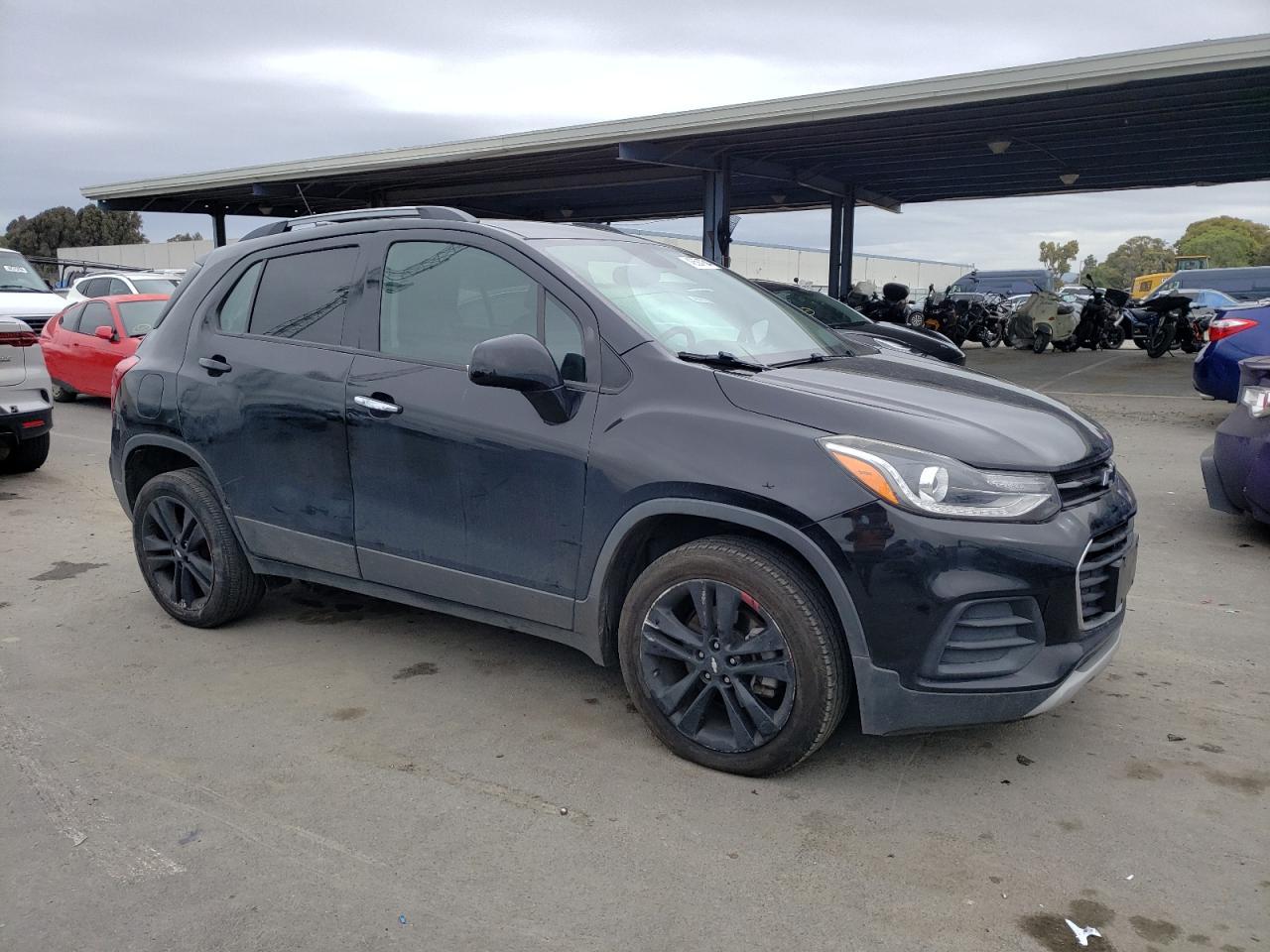 2018 CHEVROLET TRAX 1LT - Image 4