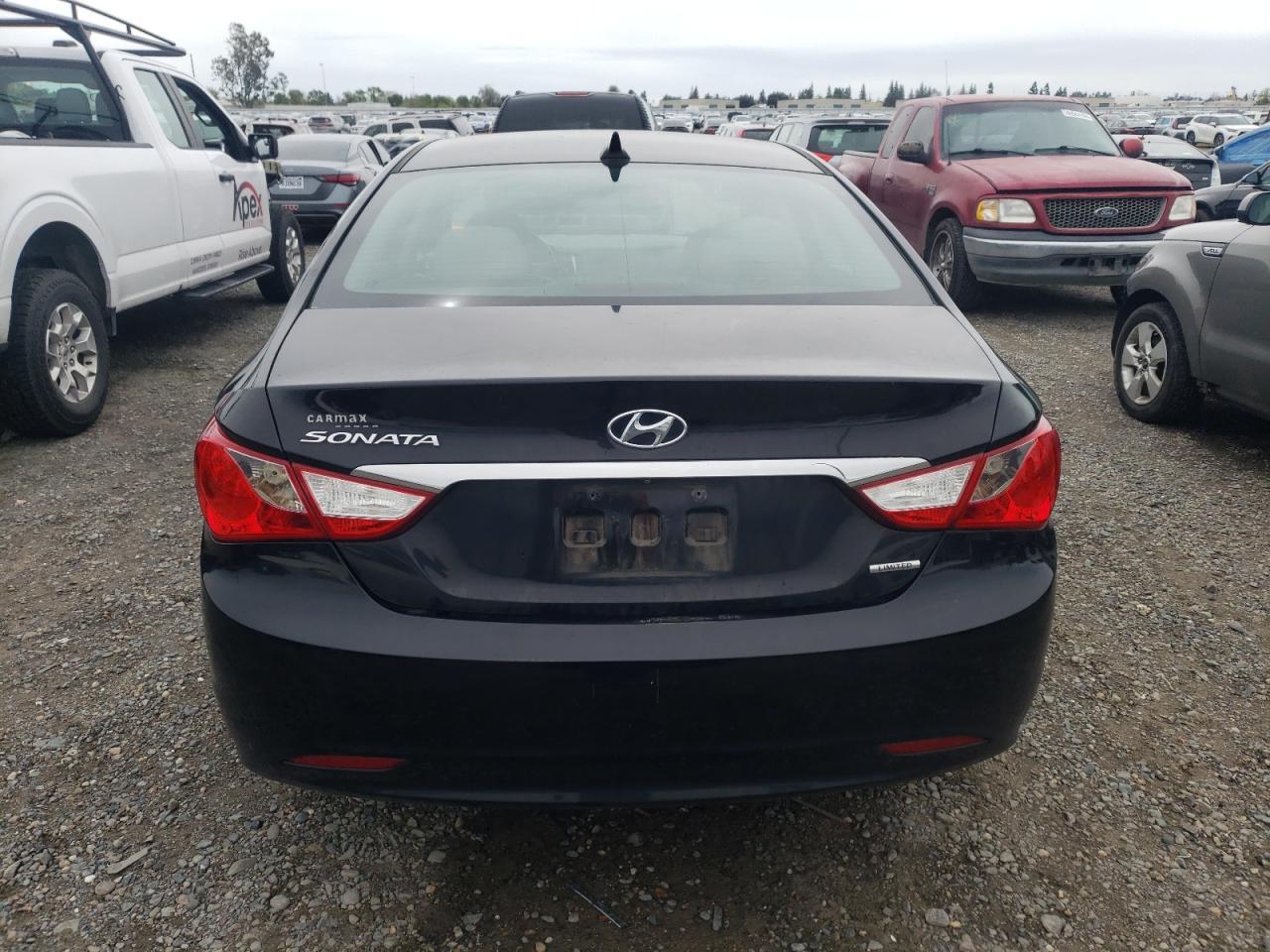 2011 HYUNDAI SONATA SE - Image 6