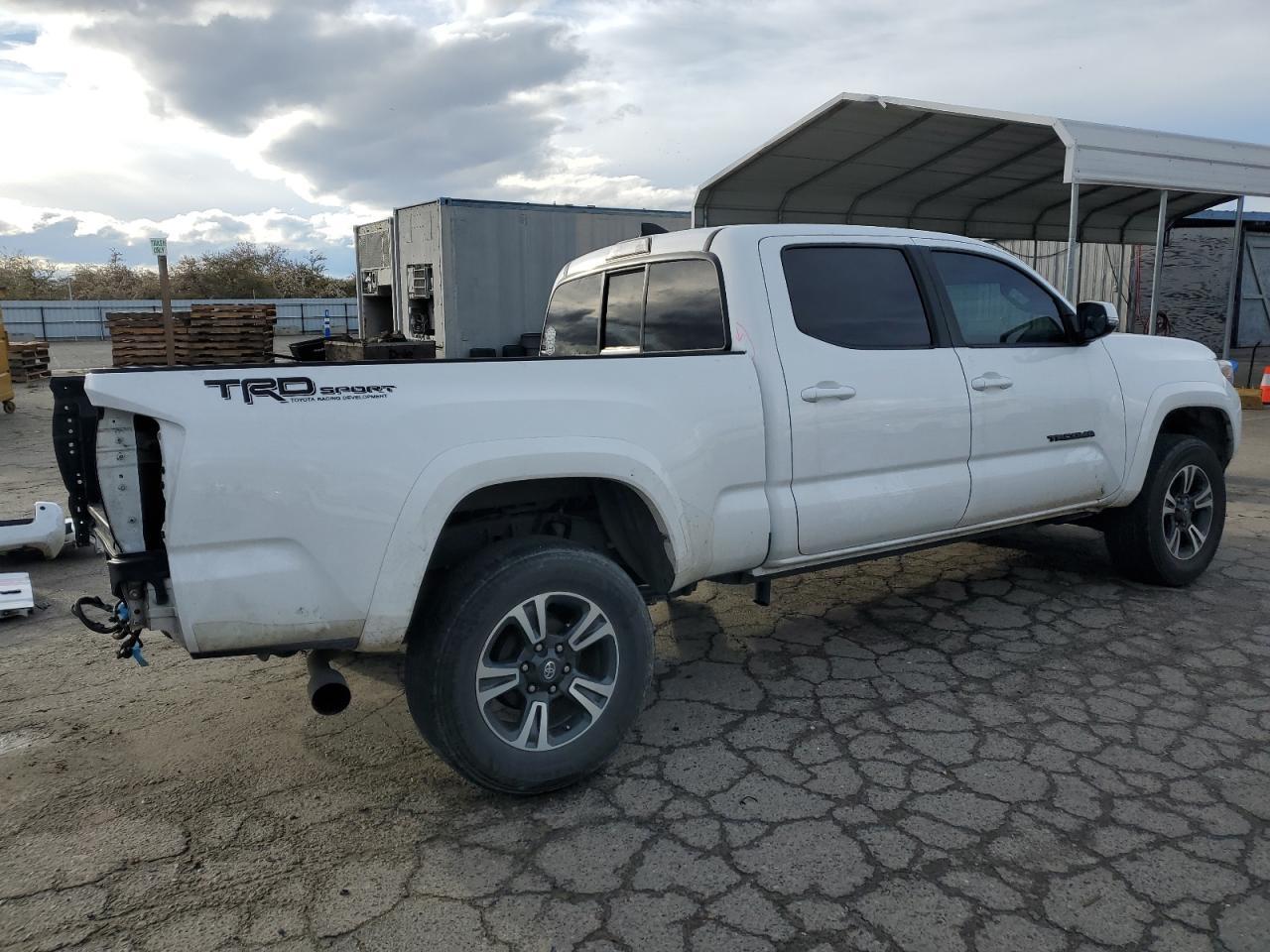2016 TOYOTA TACOMA DOU - Фото 3