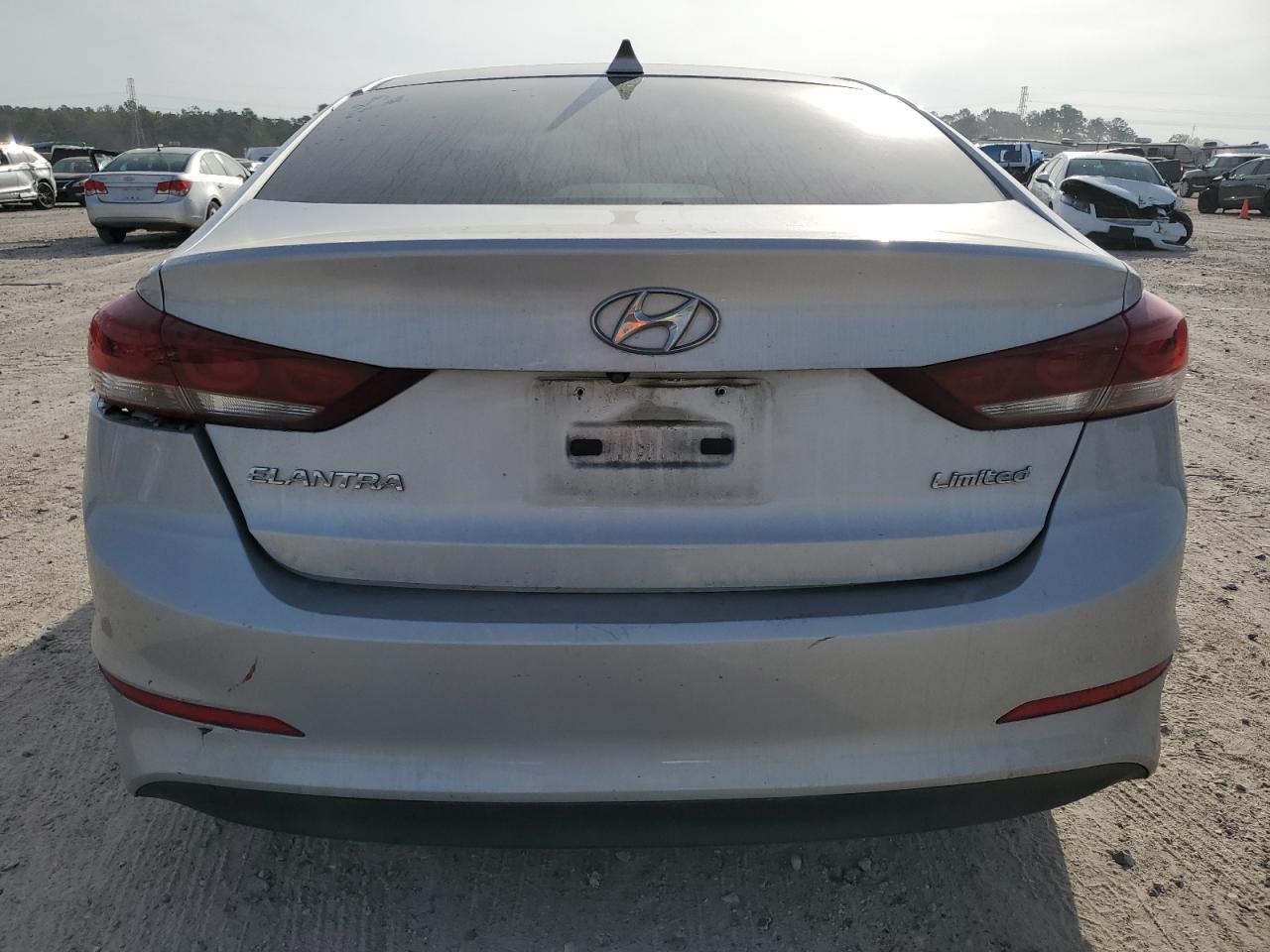 2017 HYUNDAI ELANTRA SE - Image 6